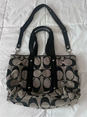 Coach Signature Pattern Black and Gray Tote Bag